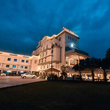 Konark Grand Hotel Mirzāpur Exteriér fotografie