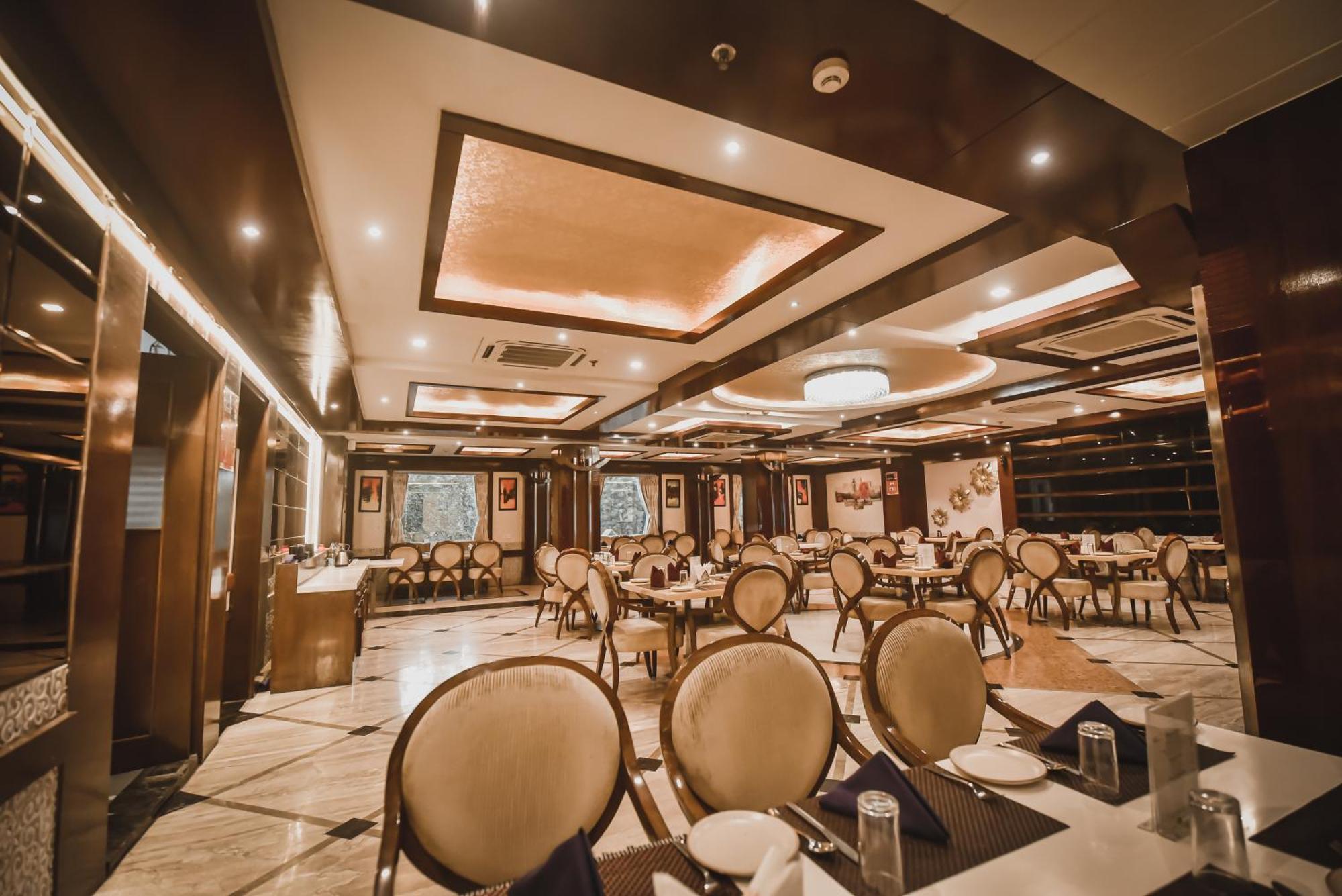 Konark Grand Hotel Mirzāpur Exteriér fotografie