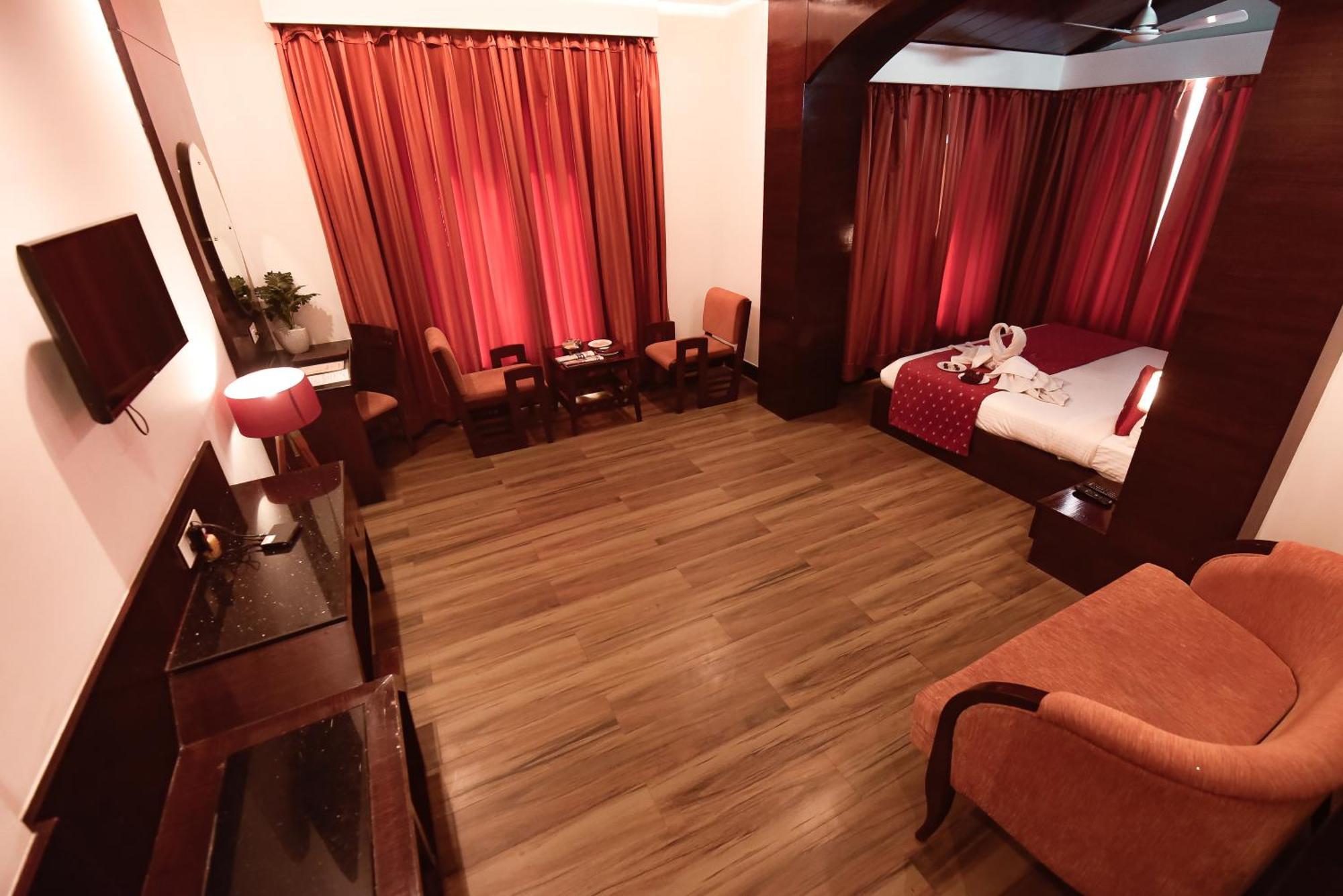 Konark Grand Hotel Mirzāpur Exteriér fotografie