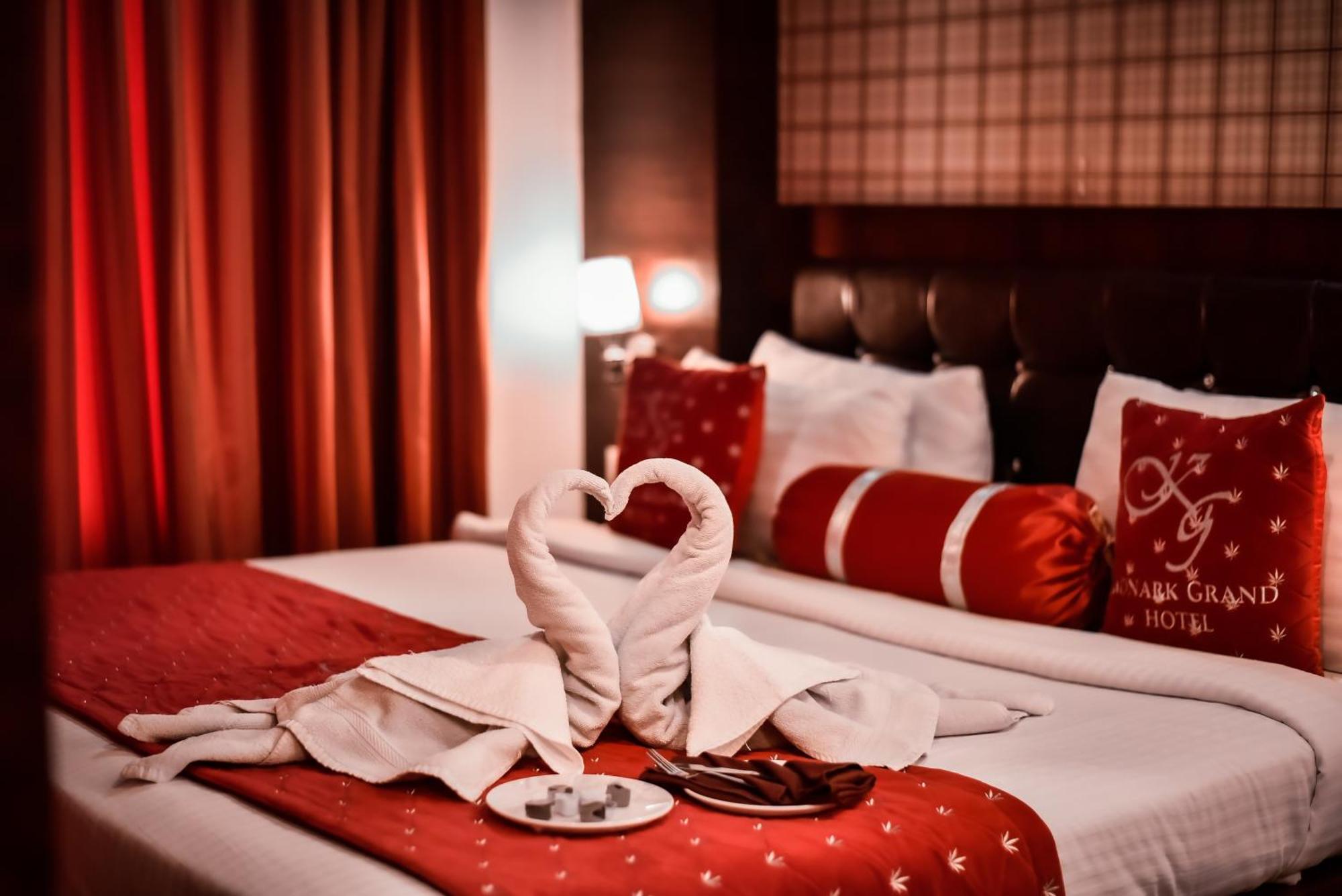Konark Grand Hotel Mirzāpur Exteriér fotografie