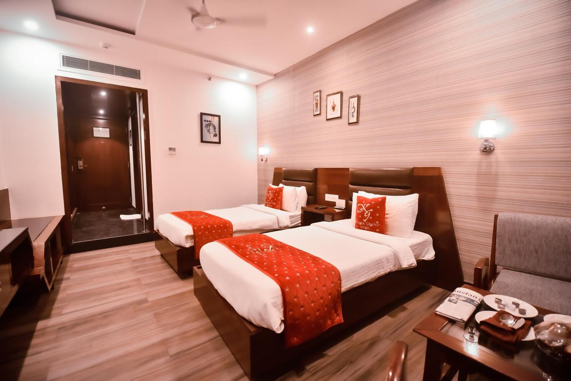 Konark Grand Hotel Mirzāpur Exteriér fotografie