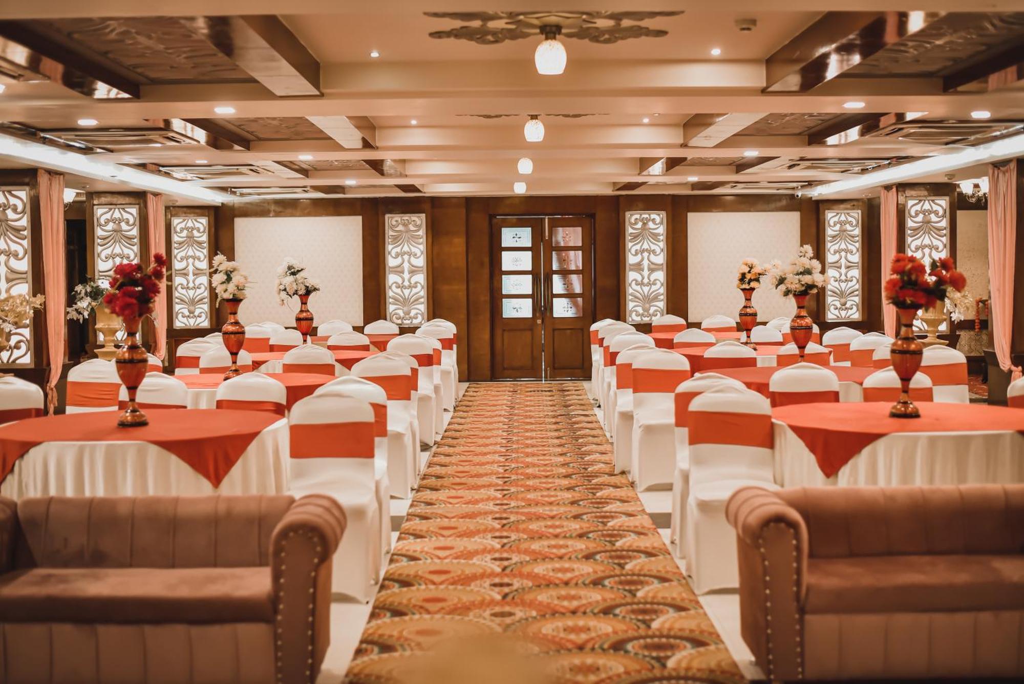 Konark Grand Hotel Mirzāpur Exteriér fotografie
