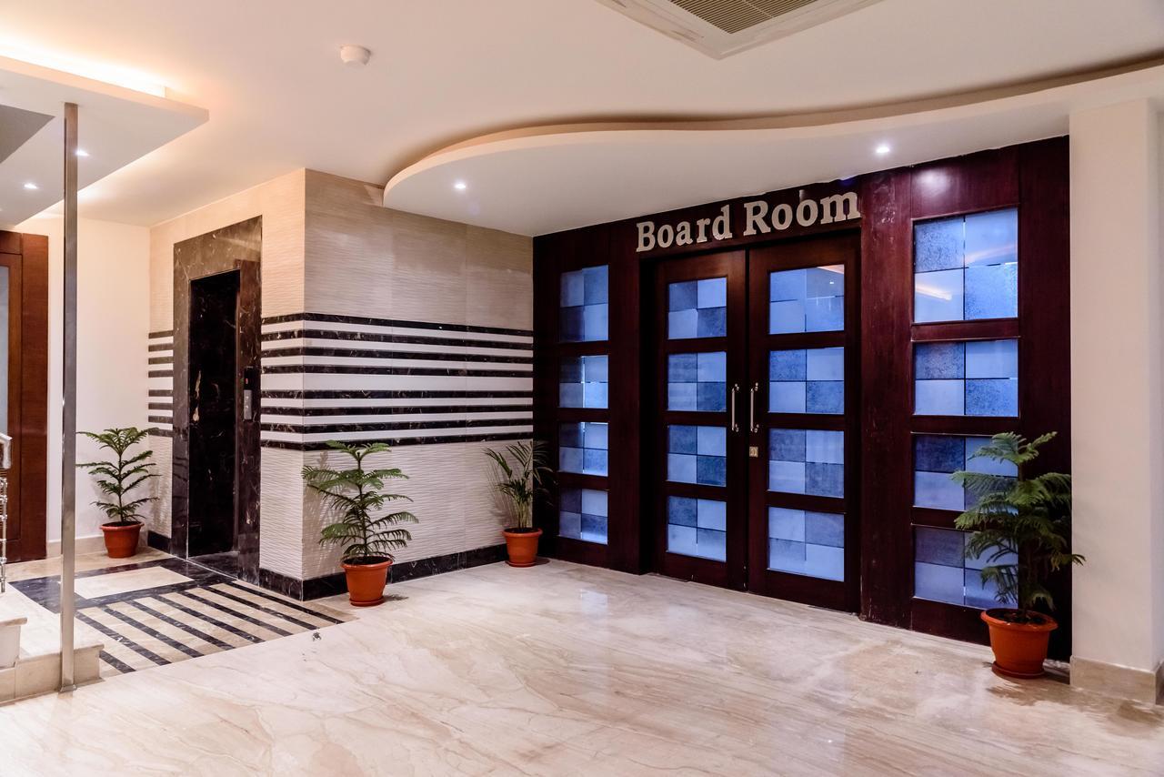 Konark Grand Hotel Mirzāpur Exteriér fotografie