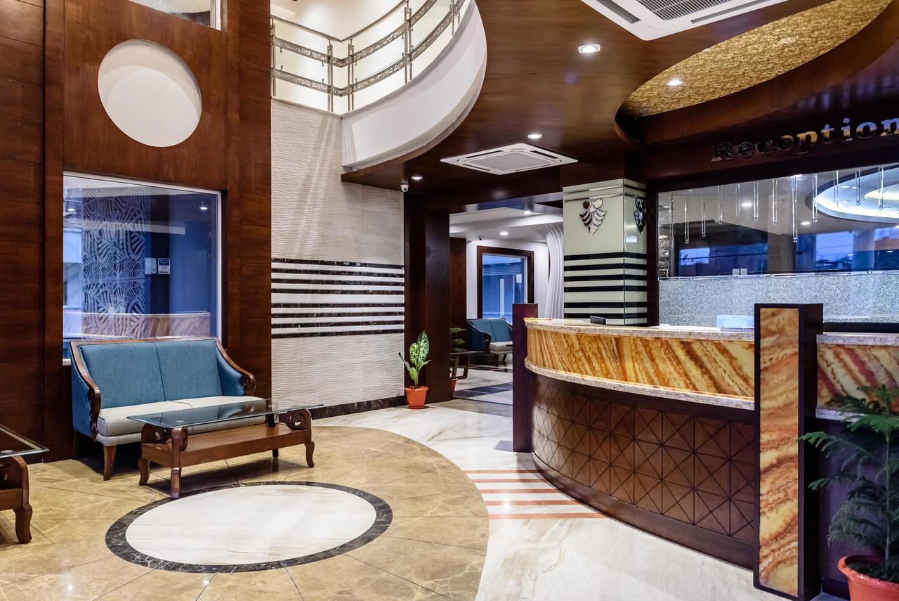 Konark Grand Hotel Mirzāpur Exteriér fotografie