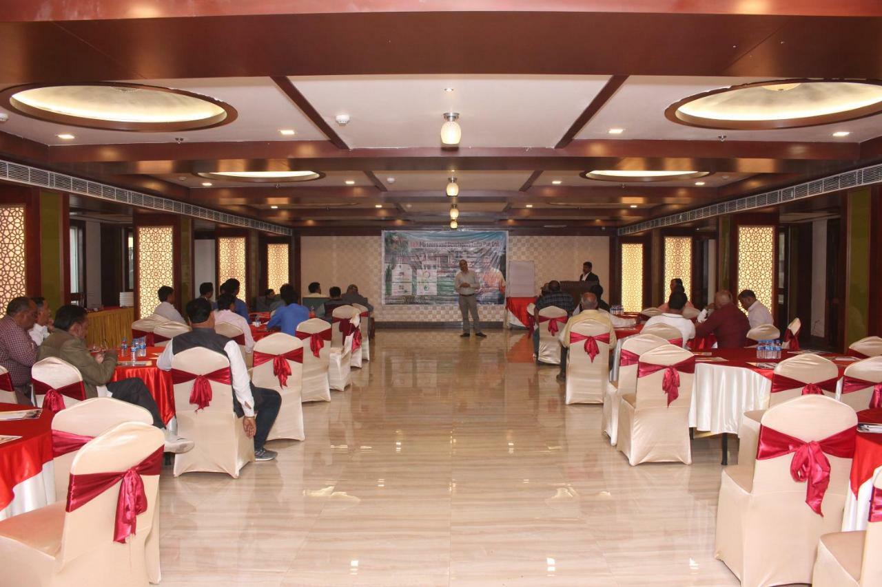 Konark Grand Hotel Mirzāpur Exteriér fotografie